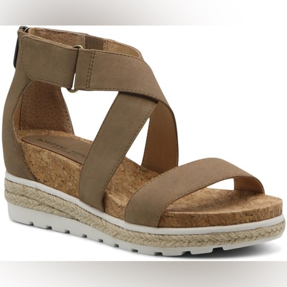Adrienne Vittadini Cecilia Taupe Wedge Sandals - Size 7.5 - Picture 1 of 8